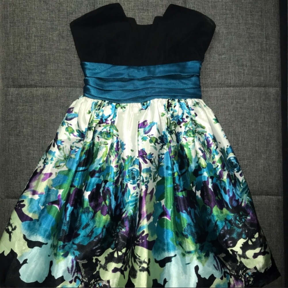 Trixxi Floral Cocktail Strapless Dress